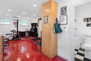 140 Aldrich Ave, Warwick, RI 02889 - Photo 29