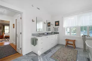 140 Aldrich Ave, Warwick, RI 02889 - Photo 35