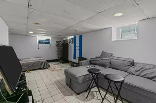 21 Slocum St, Newport, RI 02840 - Photo 39