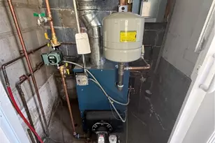 1 Oliver St, North Providence, RI 02904 - Photo 17