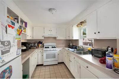 7 Cleveland Avenue, Cranston, RI 02920 - Photo 9