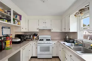 7 Cleveland Ave, Cranston, RI 02920 - Photo 7