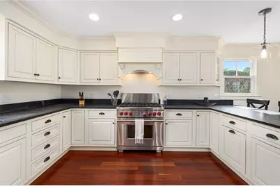 44 Tuckerman Avenue, Middletown, RI 02842 - Photo 13