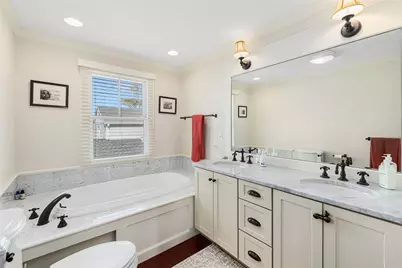 44 Tuckerman Avenue, Middletown, RI 02842 - Photo 25