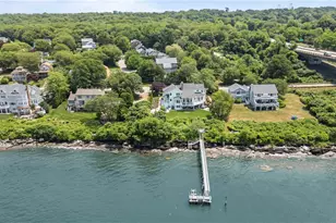 121 Seaside Dr, Jamestown, RI 02835 - Photo 17