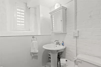 426 Spring Street #B101, Newport, RI 02840 - Photo 5