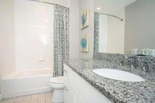 32 Carey St, Newport, RI 02840 - Photo 15