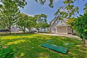 129 Dighton Ave, Portsmouth, RI 02871 - Photo 27