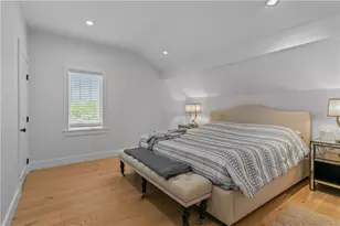 109 Carroll Ave, Newport, RI 02840 - Photo 27