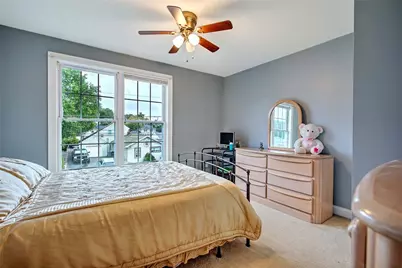 29 Lake Avenue, Barrington, RI 02806 - Photo 25