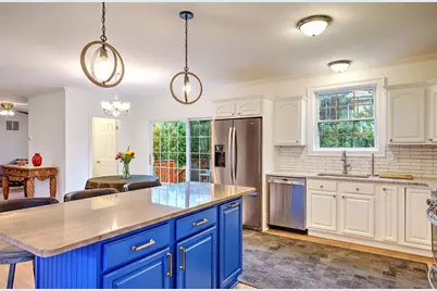 29 Lake Avenue, Barrington, RI 02806 - Photo 15