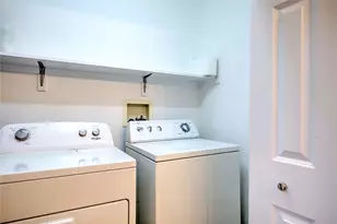 29 Lake Ave, Barrington, RI 02806 - Photo 33