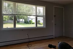 75 Buckwheat Ave, Portsmouth, RI 02871 - Photo 5