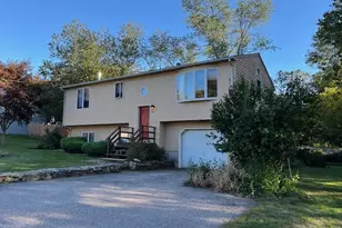 52 Montauk Rd, Narragansett, RI 02882 - Photo 1