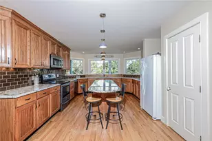 138 Green End Ave, Middletown, RI 02842 - Photo 15