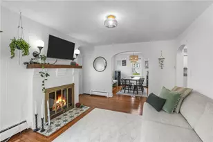 35 Barney St, East Providence, RI 02916 - Photo 5