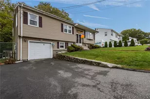 7 Laurel St, North Providence, RI 02911 - Photo 3