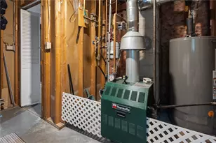 7 Laurel St, North Providence, RI 02911 - Photo 35