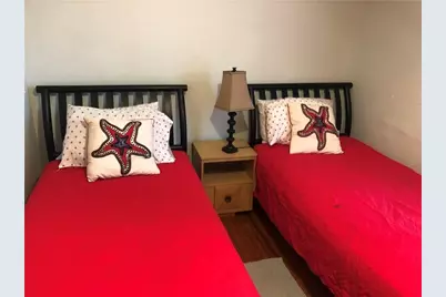 30 Simmons Street, Newport, RI 02840 - Photo 9