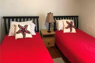 30 Simmons St, Newport, RI 02840 - Photo 9