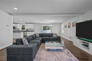 67 Oak Tree Ave, Warwick, RI 02886 - Photo 7