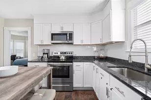 845 Main St, East Greenwich, RI 02818 - Photo 5