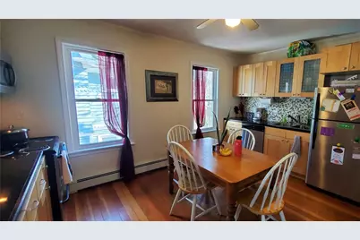 11 Hammond Street #2, Newport, RI 02840 - Photo 3