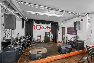 1091 Main Street, Pawtucket, RI 02860 - Photo 11