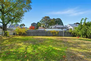 22 Ruth St, Pawtucket, RI 02861 - Photo 29