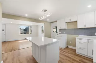 22 Ruth St, Pawtucket, RI 02861 - Photo 7