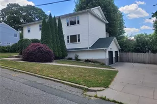 190 Gladstone St, Cranston, RI 02920 - Photo 3