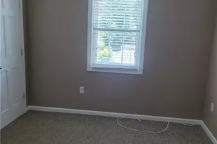 190 Gladstone St, Cranston, RI 02920 - Photo 11