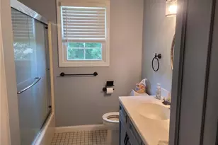 190 Gladstone St, Cranston, RI 02920 - Photo 13