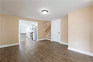 14 W Natick Rd, Warwick, RI 02886 - Photo 9