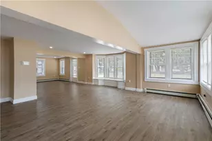 14 W Natick Rd, Warwick, RI 02886 - Photo 7