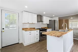 14 W Natick Rd, Warwick, RI 02886 - Photo 3