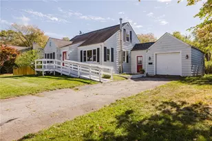 495 Hooper St, Tiverton, RI 02878 - Photo 3