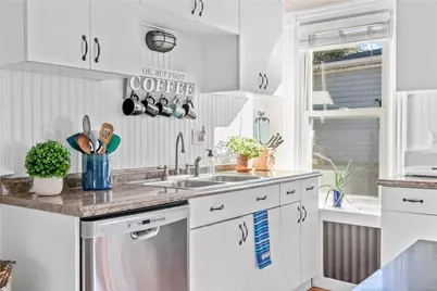 5 Lucas Avenue, Newport, RI 02840 - Photo 11