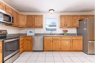 173 Russell Drive, Tiverton, RI 02878 - Photo 3