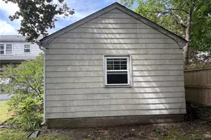 10 Jesse Davis Ln, Barrington, RI 02806 - Photo 13