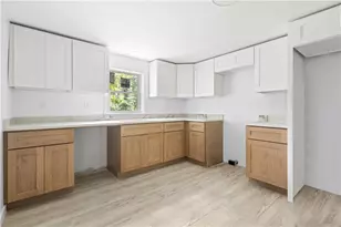 235 Main St, Cranston, RI 02921 - Photo 15