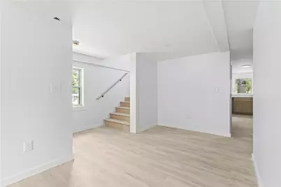 235 Main Street, Cranston, RI 02921 - Photo 21