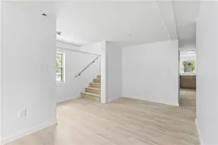 235 Main St, Cranston, RI 02921 - Photo 21