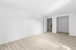 235 Main St, Cranston, RI 02921 - Photo 23