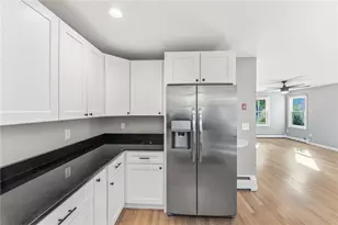 22 Cole St, Jamestown, RI 02835 - Photo 13