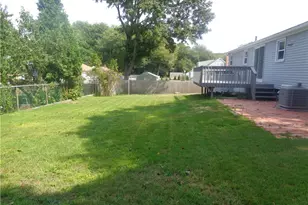 155 Lewiston St, Warwick, RI 02889 - Photo 3