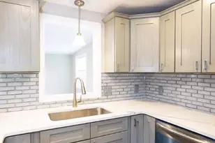 2 Holmes Rd, Coventry, RI 02816 - Photo 5