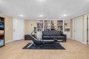 165 Waterman St, Providence, RI 02906 - Photo 27