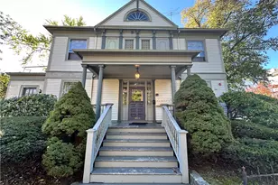 165 Waterman St, Providence, RI 02906 - Photo 1