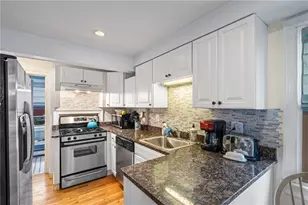 7 Bacheller St, Newport, RI 02840 - Photo 7